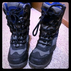 Totes Boys Boots Size 1